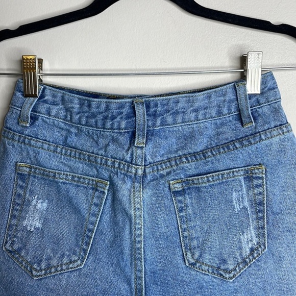 Superdown Revolve Size 23 Medium Wash Rhinestone Studded Distressed Denim Shorts - Picture 7 of 11